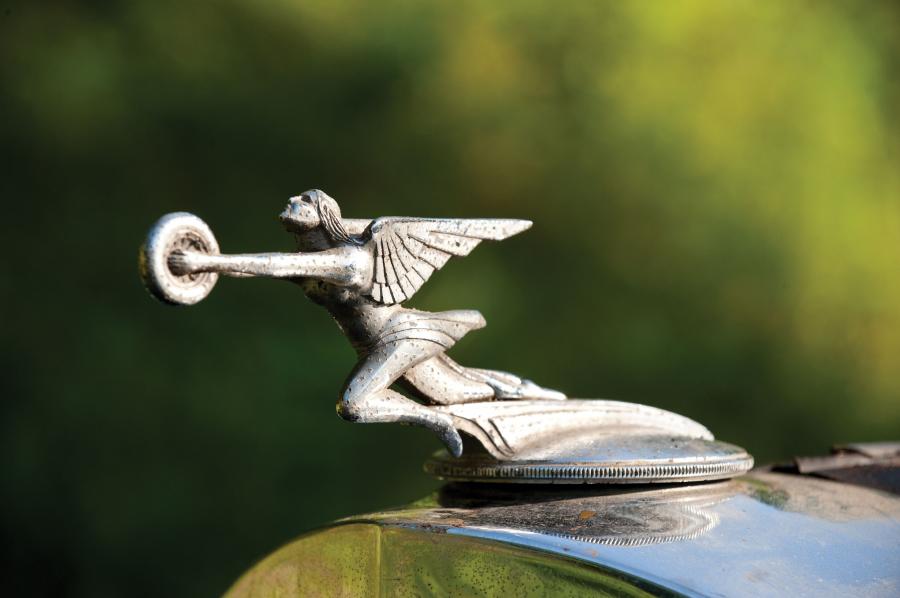  Packard Twelve Convertible Victoria 1933 года  (фото 17 из 22)
